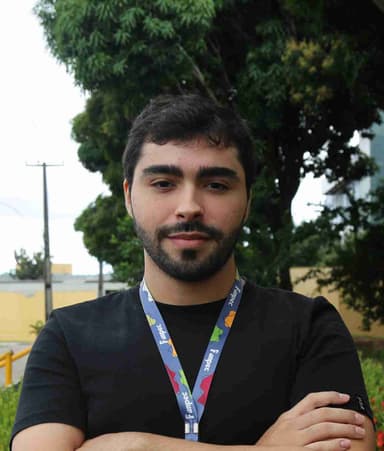 Vitor Hugo Barros